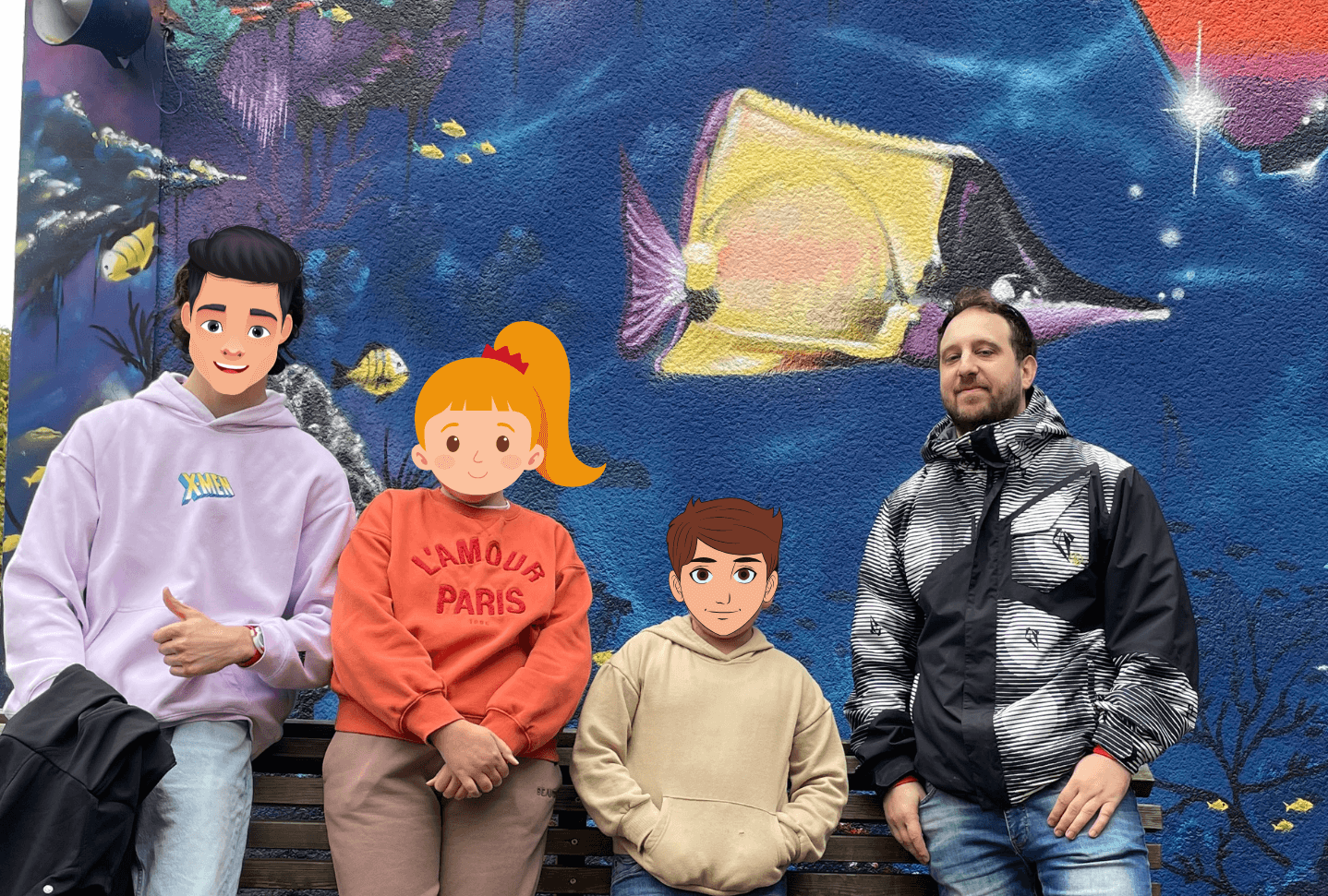SaM - Schule am Martinsberg - Schulsprecher 2025 Drei Schüler mit einem Lehrer vor einer bunten Wand mit Graffiti.